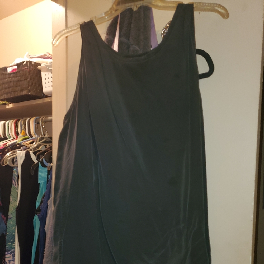 Black Sleeveless Women's Top